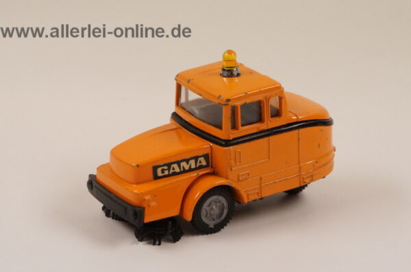 Alte 60-70er Jahre GAMA 1:64 Kehrmaschine AK320 HB Nr: 917