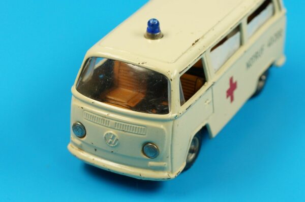 CKO Kellermann 402 Blechspielzeug Modell - VW Bus T2 Krankenwagen 2