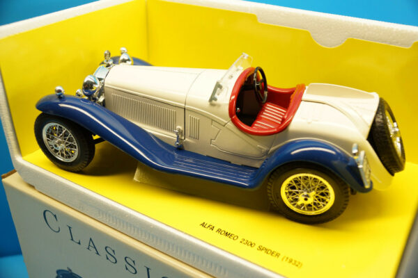 Bburago 1:18 Classic Cars | Alfa Romeo 2300 Spider 1923 | OVP