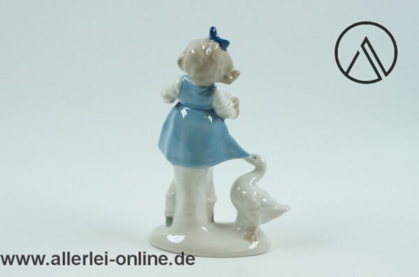 Gräfenthal GDR Porzellan | Musizierendes Mädchen mit Gans am Kleid zupfend | Thüringen Porzellanfiguren