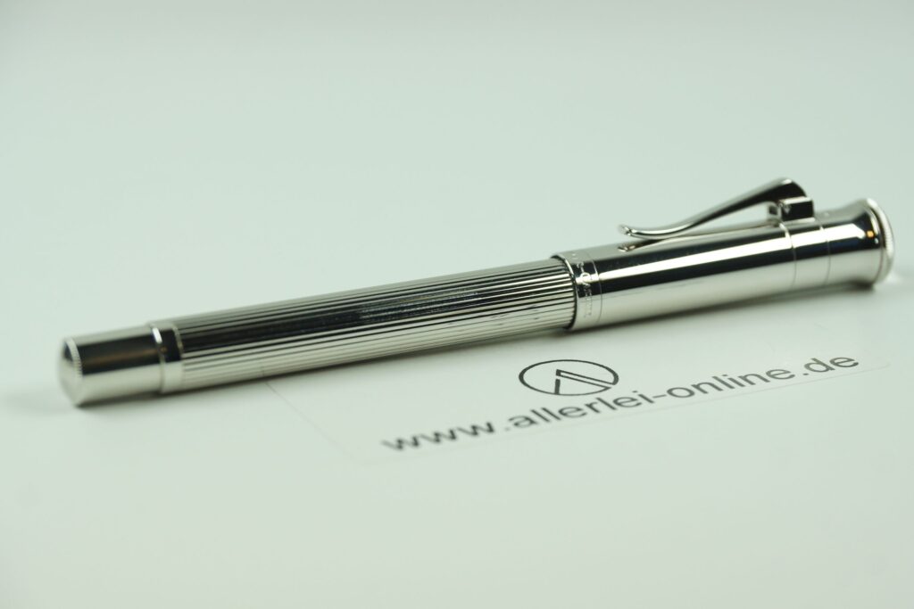 Faber-Castell Classic Füller | Füllfederhalter | platiniert 18-Karat Bicolor Goldfeder "B"
