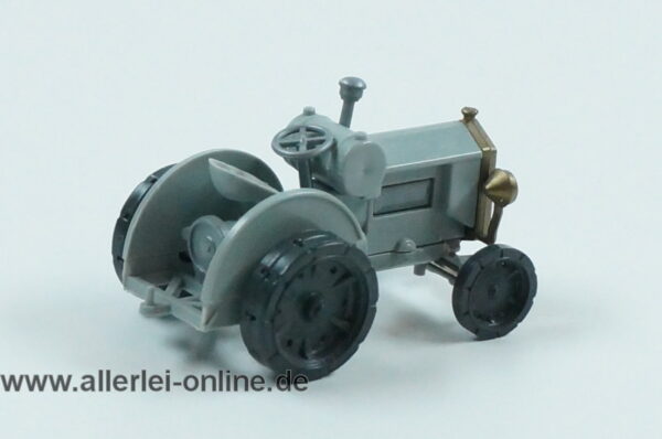 Roskopf Traktor | Hanomag Schlepper | grau | H0 1:87