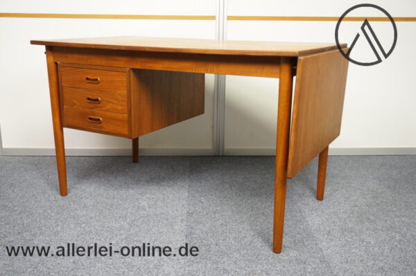 Arne Vodder Teak Schreibtisch | SKIVE Møbelfabrik Denmark | Mid Century Vintage Furniture