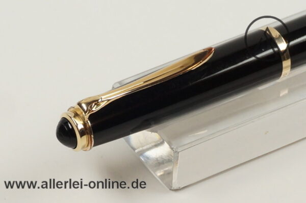 Pelikan 400N Füller | Kolbenfüller | schwarz gestreift | 14K/585 Goldfeder "F" 1