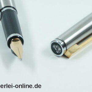 Pelikan P 560 Signum Füller | Füllfederhalter | "BB" Goldfeder 585 / 14ct. | Edelstahl