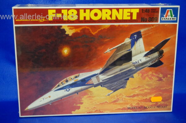 Italeri 1:48 Modellbausatz | McDonnell Douglas F-18 Hornet | No. 809 | Noch Original verschweißt