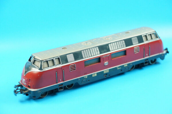 Märklin Spur H0 3021 Lok | Diesellok BR V200 027 ,rot