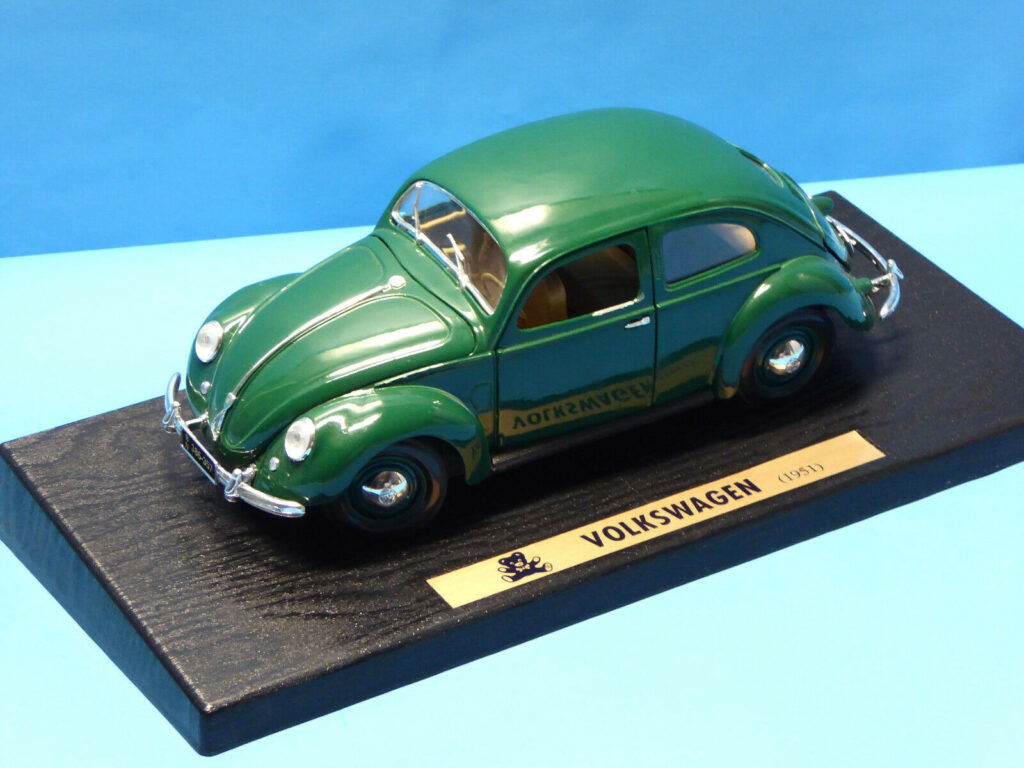 Maisto 1:18 VW Käfer Volkswagen Export Sedan 1951 (31826 ) Brezelfenster