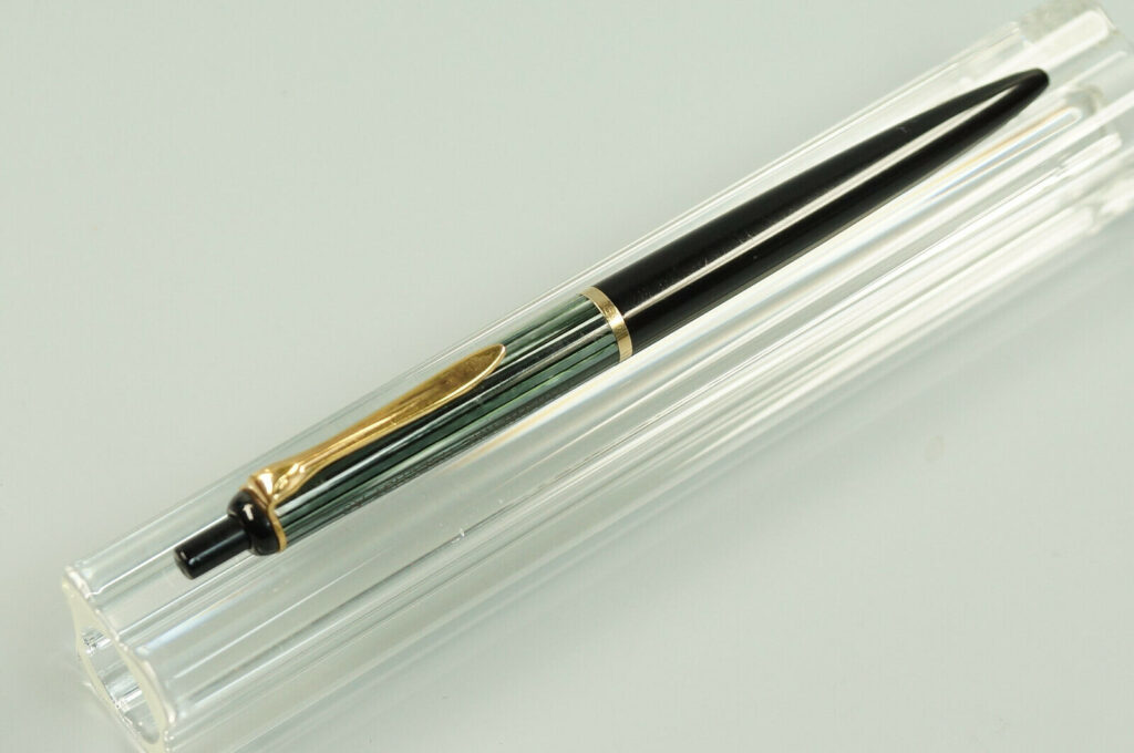 Pelikan 355 Kugelschreiber, grün gestreift | Farbwerke Hoechst AG