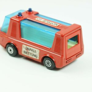 Matchbox Superfast MB46 Stretcha Fetcha - Unfall Rettung 1