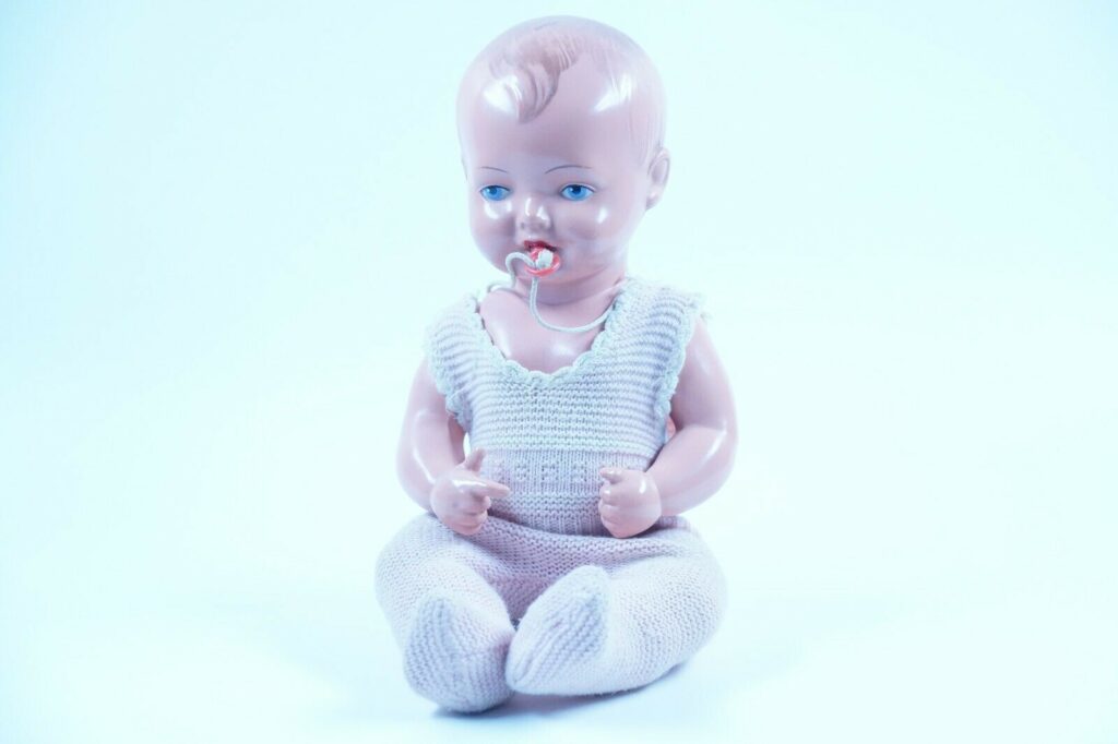 Schildkröt Baby Puppe Strampelchen mit Schnuller Celluloid 25 cm