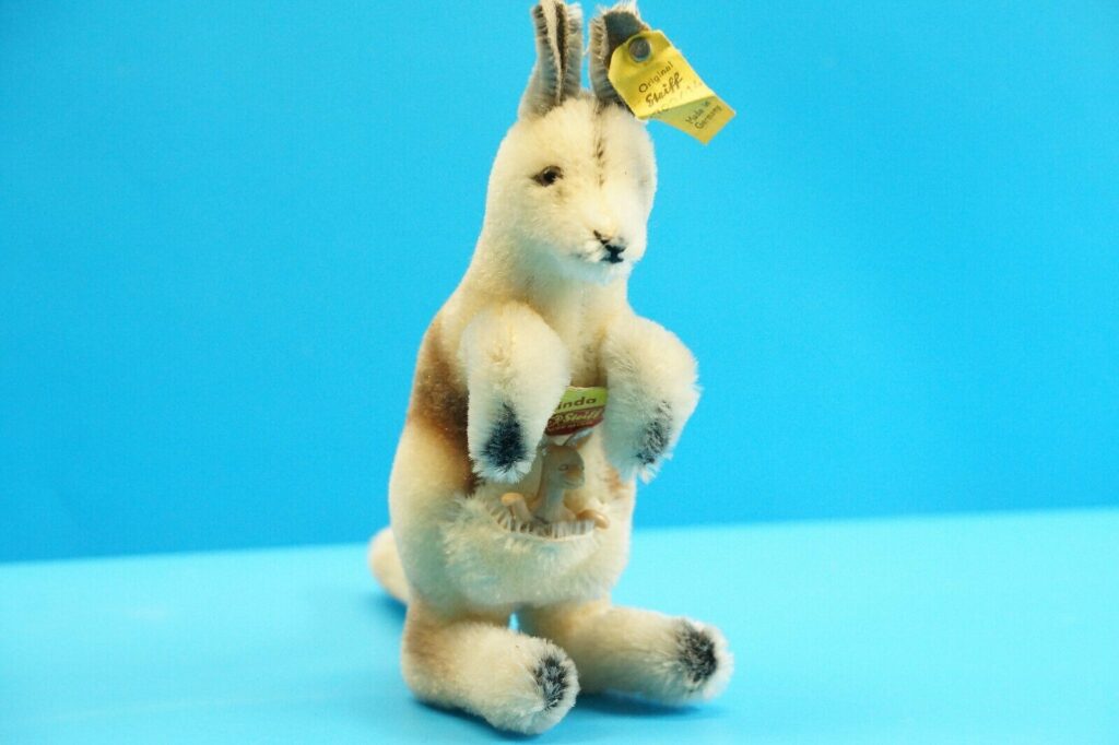 Steiff Känguru Linda mit Plastik Baby und FKB