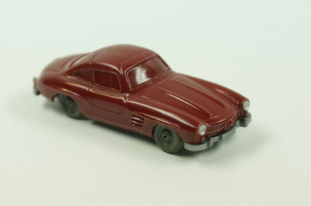 Wiking H0 | Mercedes 300 SL | Weinrot Bordeauxrot | unverglast