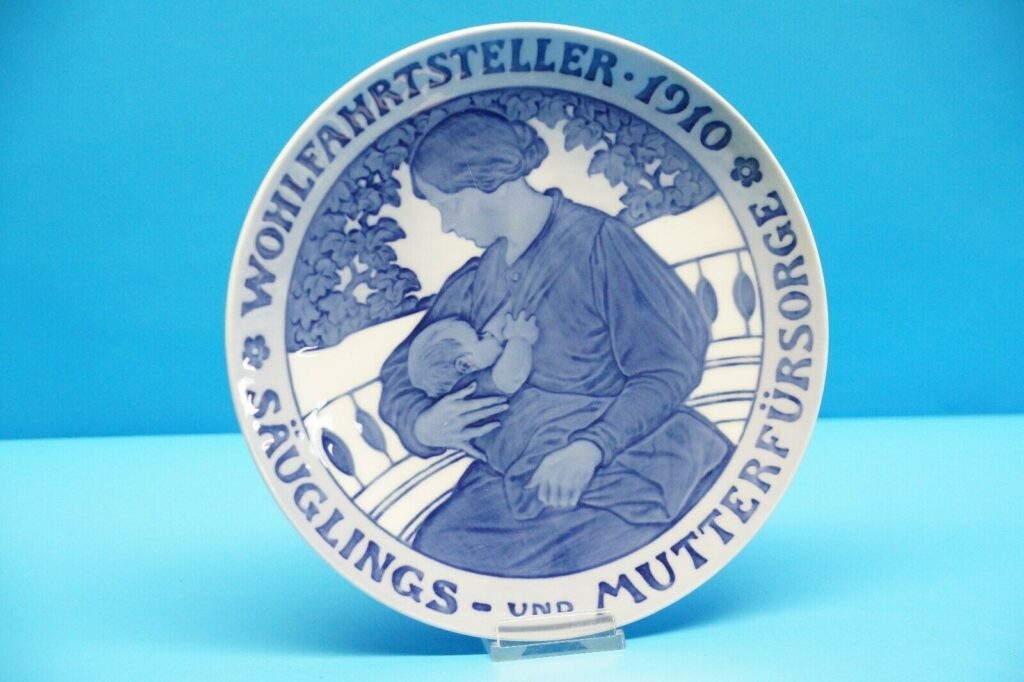 Wohlfahrtsteller Säuglings - Mutterfürsorge 1910 | Royal Copenhagen Porzellan Wandteller