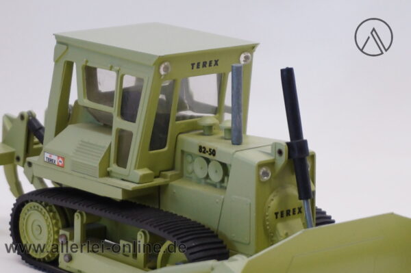 NZG Modell | IBH TEREX 82-50 Planierraupe mit Aufreißer | 1:40 Art.Nr: 164 Baumaschine