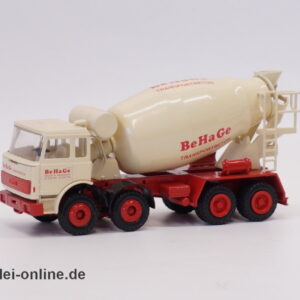 IVECO 300-30 AHB | Vierachs-Betonmischer " BeHaGe " | 1:50 Conrad Modell 2130 mit OVP