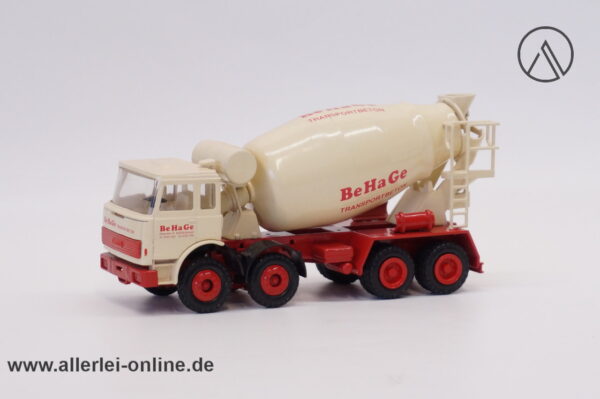 IVECO 300-30 AHB | Vierachs-Betonmischer " BeHaGe " | 1:50 Conrad Modell 2130 mit OVP