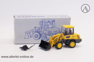 Conrad Modell 2432 | Komatsu WA75 | 1/50 Radlader Baumaschine