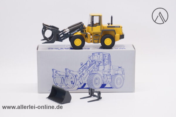 Conrad Modell 2434 | Komatsu WA 270 PT | 1/50 Radlader Baumaschine mit Wechselausrüstung