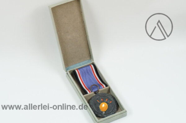 2.WK Luftschutz-Ehrenzeichen 2. Stufe | 1938 mit Etui