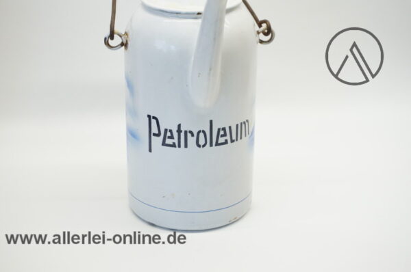 Vintage Petroleum Kanne | weißer Emaille mit schwarzer Schrift und blauen Hollandmotiv | Windmühle 2