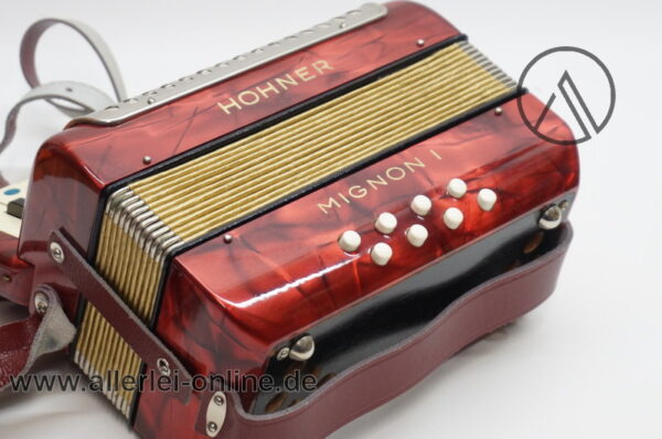 Hohner Mignon I Accordion | Pearl Rot 8 Bässe