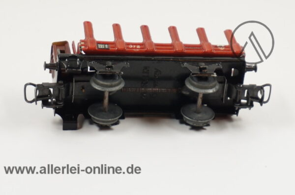 Märklin H0 | Märklin 372 Blech- Rungenwagen mit Bremserhaus boden