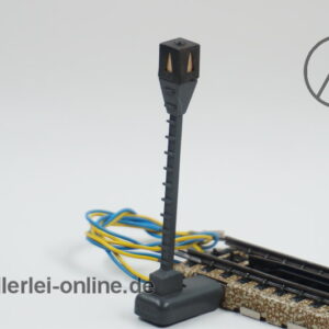 Märklin H0 | Märklin 5112 M-Gleis Zubehör | Elektrisches Entkupplungs-Gleis mit 5113 Lichtmast