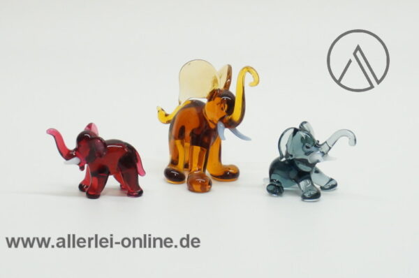 Buntes Glastier | Elefanten - Trio, Bunt | Vintage Miniatur Glasfigur | Glaskunst Skulptur