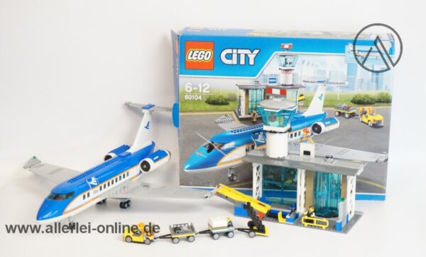 LEGO® City 60104 | LEGO® Flughafen Passagierflugzeug mit Abfertigungshalle