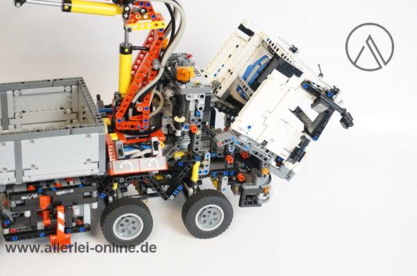 LEGO® 42043 | LEGO® Technic Mercedes-Benz Arocs 3245 mit Kippbares Führerhaus