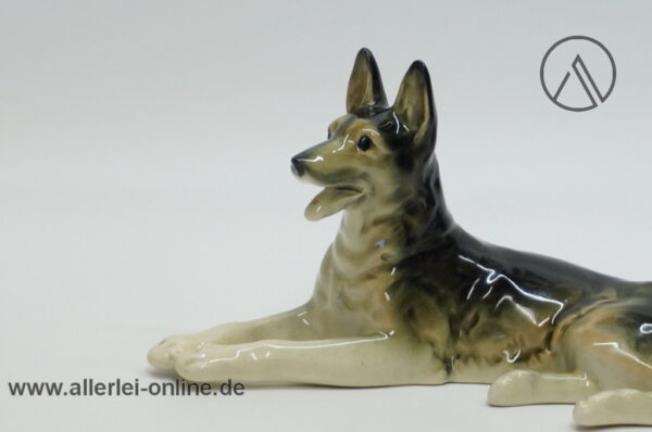 Cortendorf | Alt Deutscher Schäferhund| liegend | Form 2205 | Vintage 50-60er Jahre vorne