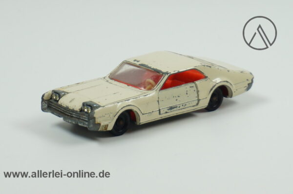 SIKU V267 | Oldsmobile-Toronado | cremeweiss