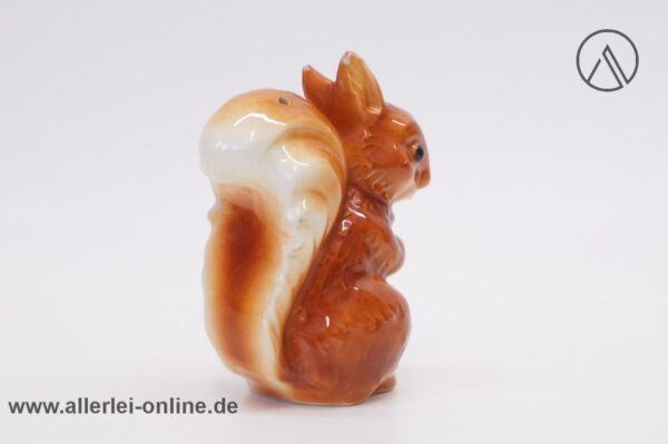 Goebel Göbel | Eichhörnchen Salzstreuer Seite