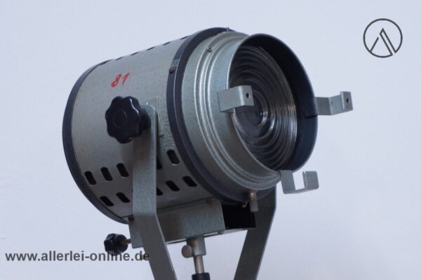 Jupiterlicht Berlin SW29 Lampe | 50s Industrial Lamp mit Gusseisen Standfuss aus den 50-er Jahren