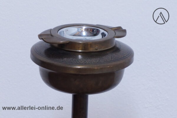 Messing Standaschenbecher mit Klappmechanismus | Aschenbecher mit Ornamenten - Gravuren | Vintage Ashtray-Smoking Stand