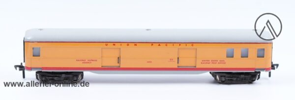Fleischmann H0 | 1422 USA Schnellzug Gepäckwagen | Railway Express der UNION PACIFIC