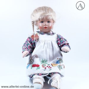 Käthe Kruse Puppe Mareile | 34 cm | Mädchenpuppe mit Kleid