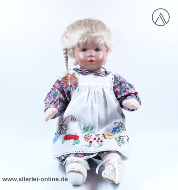Käthe Kruse Puppe Mareile | 34 cm | Mädchenpuppe mit Kleid