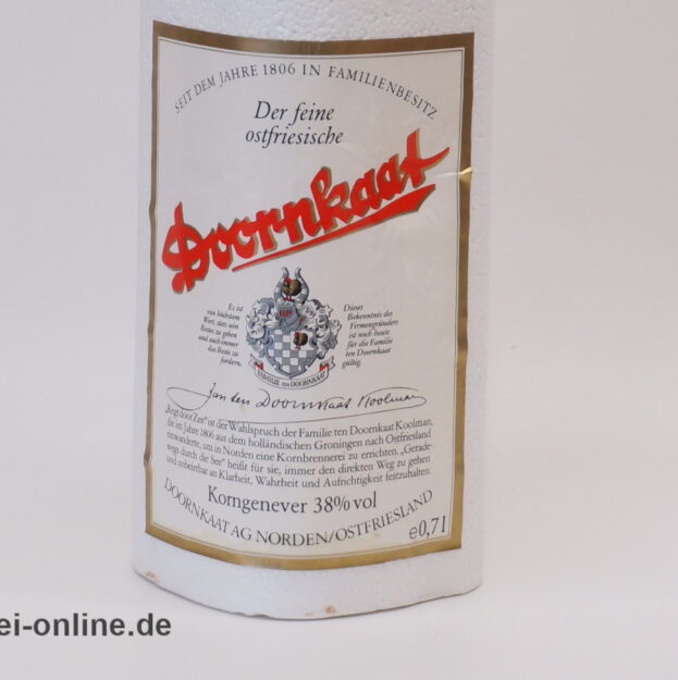 Doornkaat Flasche mit Styropormantel 0,7L - Korngenever 38% vol | Der feine Ostfriesische Doornkaat aus Norden