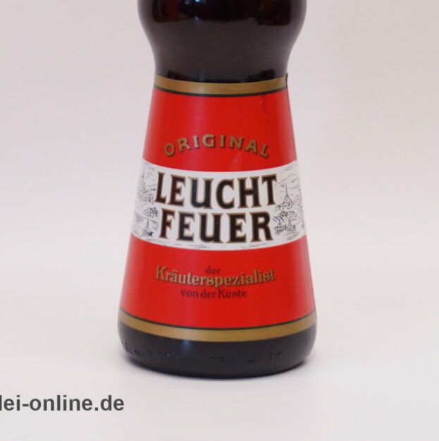 LEUCHT FEUER | Behn Eckernförde Likör - Kräuterlikör 32% vol. - 0.35 Liter