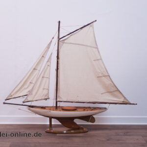 Modellschiff Segelyacht | Segelschiff mit Leinen Segeln | Holzschiff Modell 96 x 80 cm