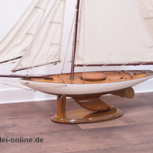 Segelyacht Modell | Segelschiff mit Leinen Segeln | Holzschiff Modell 96 x 80 cm