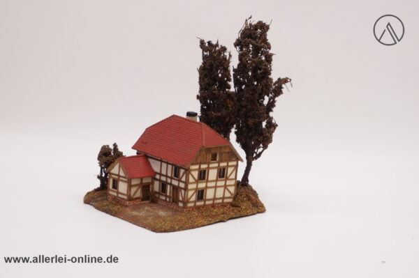 Altes Fachwerkhaus Wassermühle | Masse / Holz H0 Fertigmodell