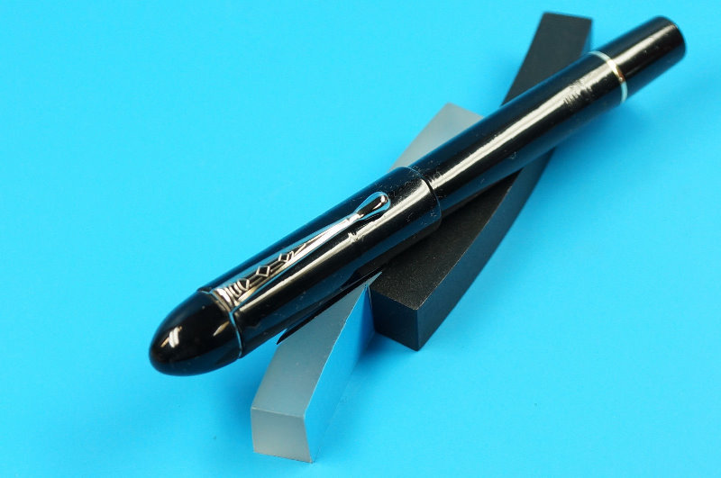 Antike Schreibgeräte und Füller Diplomat Kolbenfueller 30-40er-Jahre