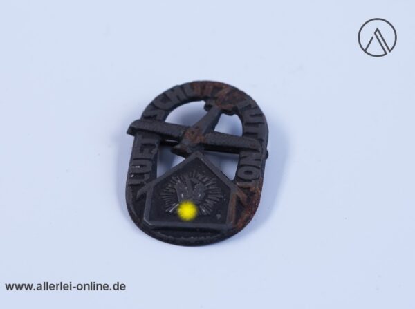 RLB Luftschutz tut Not | Reichsluftschutzbund Abzeichen | WW2 Tinnie