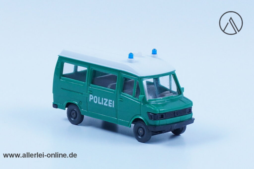 Wiking | Mercedes-​​​​Benz 207D Bus | POLIZEI Mannschaftswagen | H0 - 1:87