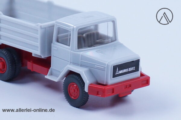 Wiking Modellauto | Magirus 232 D 22 AK Muldenkipper | Langhauber LKW | weiß | H0 - 1:87