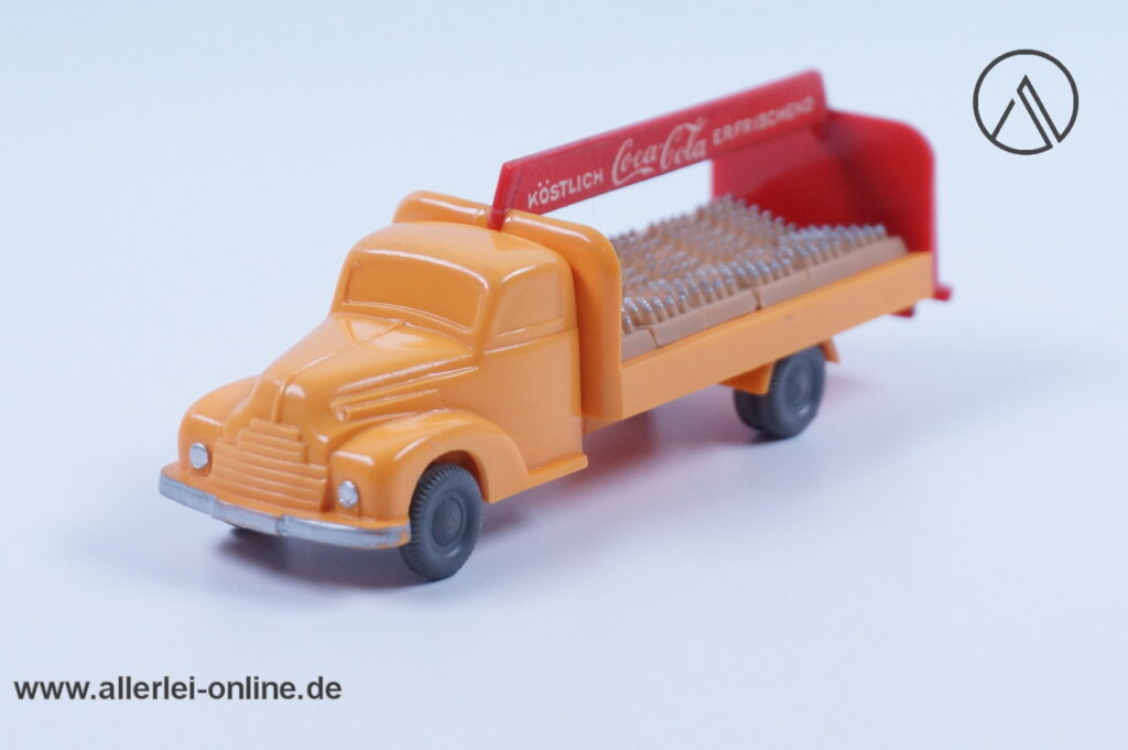 Wiking unverglast | Ford 3500 | Coca-Cola Getränkewagen | Gelb / Chromgelb | H0 - 1:87