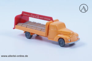 Wiking unverglast | Ford 3500 | Coca-Cola Getränkelaster | Gelb / Chromgelb | H0 - 1:87